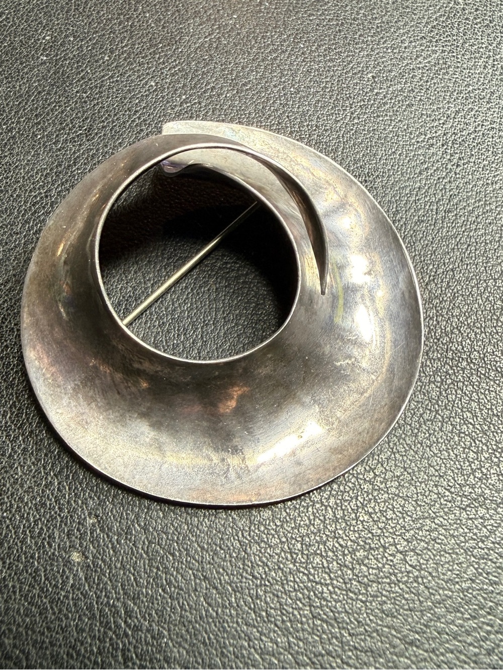 RARE Mid Century Modern Koo Sterling Silver .925 Bypass Brooch 10.0 grams 1 7/8"